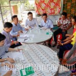 Đoàn công tác NHCSXH và các tổ chức chính trị - xã hội kiểm tra tình hình sử dụng vốn của hộ vay trên địa bàn xã Mỹ Thuận