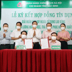 Chi nhánh NHCSXH tỉnh Bắc Ninh ký hợp đồng tín dụng, giải ngân cho vay Công ty cổ phần May Đáp Cầu và Công ty TNHH Viet Pacific Clothing đợt đầu vào ngày 27/7 là 16,135 tỷ đồng để trả lương phục hồi sản xuất cho 4.116 lao động
