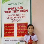 Bé Vũ Thị Minh Ngọc gửi tiền tiết kiệm chung tay vì người nghèo từ nguồn nuôi heo đất