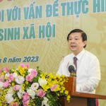 Phó Chủ tịch Ủy ban Trung ương MTTQ Việt Nam Nguyễn Hữu Dũng phát biểu tại Hội thảo