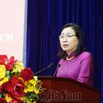 Phó Bí thư Thường trực Tỉnh ủy Đinh Thị Lụa phát biểu chỉ đạo hội nghị