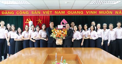 Tổng Giám đốc chúc mừng ngày Nhà giáo Việt Nam