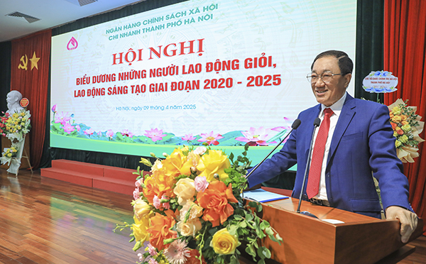 Tổng Giám đốc NHCSXH Dương Quyết Thắng phát biểu tại hội nghị