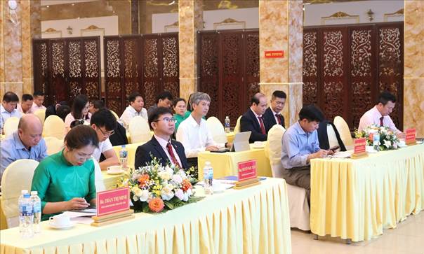 Các đại biểu tham dự hội nghị