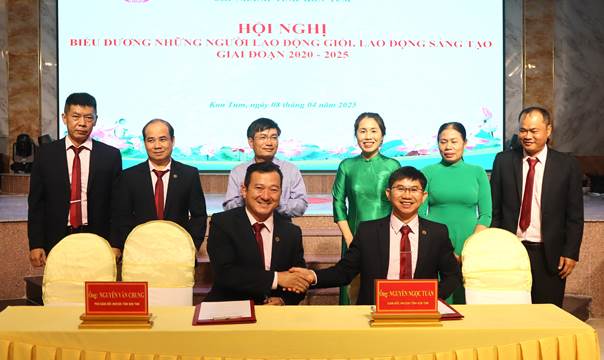 Ký kết giao ước thi đua