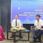 Đại diện các tập thể, cá nhân điển hình giao lưu tại chương trình