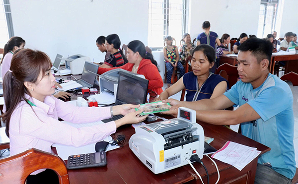 ngan-hang-tay-giang-1-0805