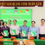 Các đại biểu kí kết văn bản liên tịch