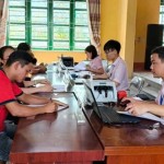 Các điểm giao dịch của Phòng giao dịch NHCSXH Lục Yên duy trì hoạt động thông suốt sau sáp nhập và khẩn trương cho hộ nghèo và các đối tượng chính sách vay vốn ưu đãi của Nhà nước