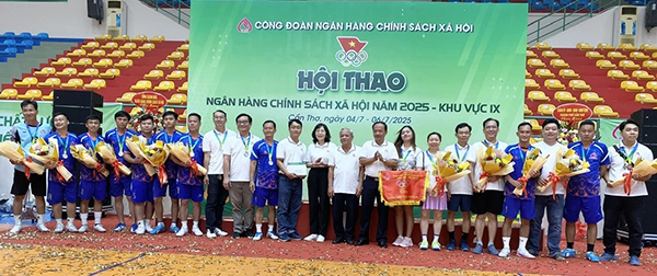 z6776426704276_b6ad3568c46ba884670751d9d5bfb479