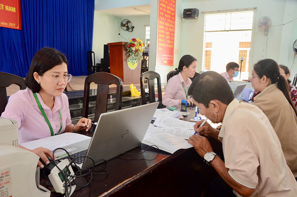 z6814165144162_1f27fac07dc045d4a14b57773d394f2f