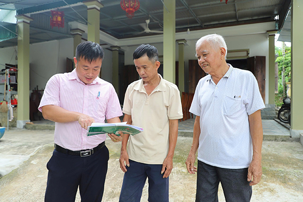 1e92f87137a6bff8e6b7