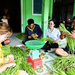 Nhờ vốn vay chính sách xã hội, gia đình ông Lâm Văn Đèo ở ấp Trung Đoàn trồng màu, ổn định cuộc sống