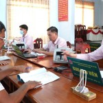 Hội Cựu chiến binh xã Tân Thạnh đứng ra vay vốn NHCSXH để cho hội viên vay vốn nuôi bò