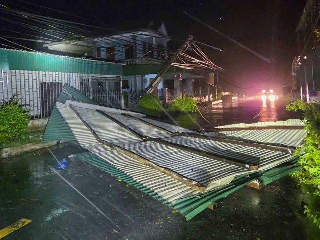Ảnh thiệt hại bão Bualoi