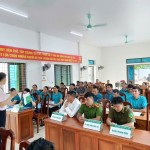 Cán bộ NHCSXH tổ chức các phiên giao dịch định kỳ hàng tháng ở các xã biên giới Nghệ An