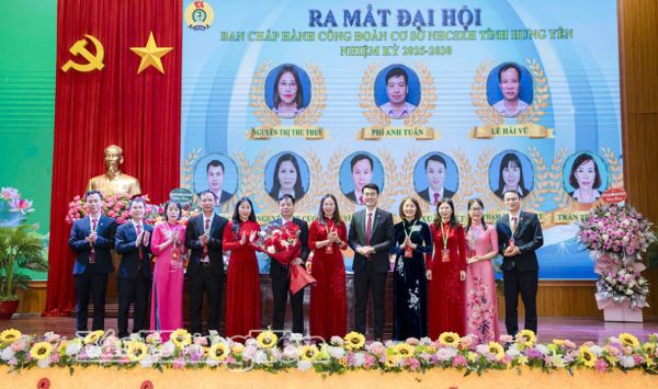 BCH Công đoàn cơ sở NHCSXH tỉnh Hưng Yên, nhiệm kỳ 2025 - 2030 ra mắt Đại hội