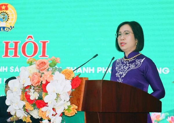 Phó Tổng Giám đốc NHCSXH Lê Thị Đức Hạnh phát biểu chỉ đạo Đại hội Phó Tổng Giám đốc NHCSXH Lê Thị Đức Hạnh phát biểu chỉ đạo Đại hội