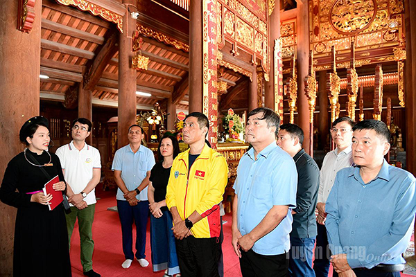 b6bbf8275111a67a6874724ff7837f9eaf70da0b8709cb6e51cc26f089dec36a