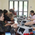 Phòng giao dịch NHCSXH Chợ Đồn tạo điều kiện thuận lợi cho người dân tiếp cận và vay vốn tại Điểm giao dịch