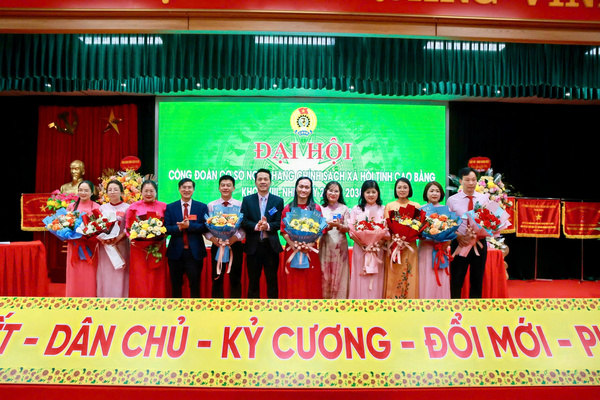 z7257253470034_bd4b70bafed058c95eb586b41b94d904 (1) z7257253470034_bd4b70bafed058c95eb586b41b94d904 (1)