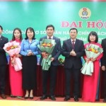 Các đại biểu chúc mừng BCH Công đoàn cơ sở NHCSXH tỉnh Quảng Ngãi nhiệm kỳ 2025 - 2030