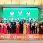 Các đại biểu chúc mừng BCH Công đoàn cơ sở NHCSXH tỉnh Lâm Đồng nhiệm kỳ 2025 - 2030