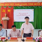 Trưởng Ban kiểm soát HĐQT NHCSXH Nguyễn Mạnh Tú làm việc tại xã Hưng Phước