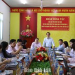 Đoàn công tác làm việc với Ban đại diện HĐQT NHCSXH xã Ea Phê