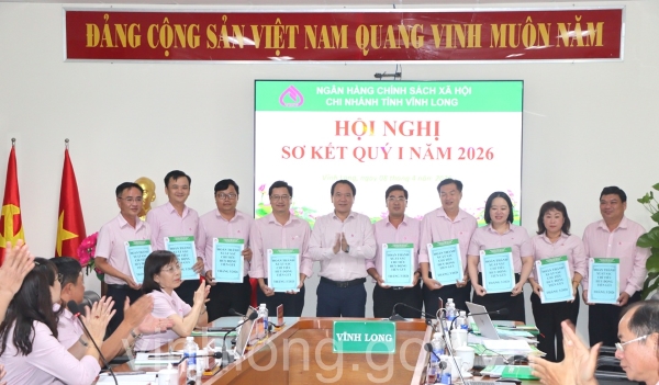 0 han_1_8_4_2026_khen thuong_2