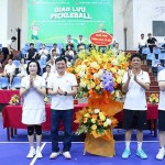 Phó Chủ tịch Quốc hội Nguyễn Thị Thanh, Tổng Giám đốc NHCSXH Dương Quyết Thắng chúc mừng Giải Pickleball mở rộng chào mừng kỷ niệm 65 năm Hội đồng Dân tộc
