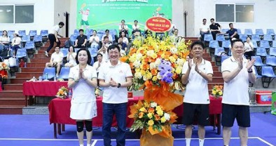 Phó Chủ tịch Quốc hội Nguyễn Thị Thanh dự Giải Pickleball chào mừng kỷ niệm 65 năm Hội đồng Dân tộc
