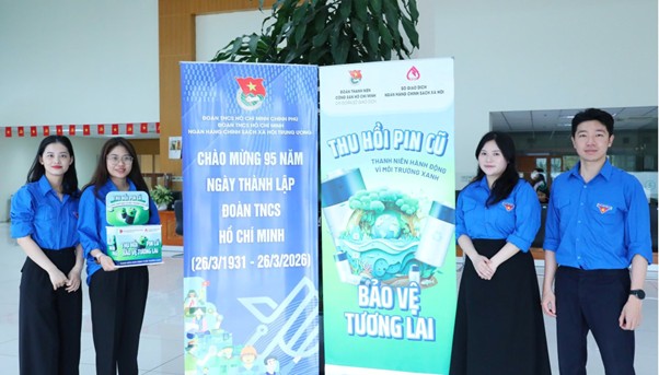 Chi đoàn Sở giao dịch truyền thông chương trình “Thu hồi pin cũ, bảo vệ tương lai”