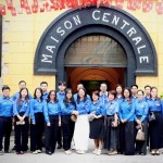 Các đoàn viên Đoàn bộ phận chi nhánh NHCSXH thành phố Hà Nội tham gia chương trình