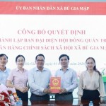 Ban đại diện HĐQT NHCSXH xã Bù Gia Mập nhận quyết định thành lập
