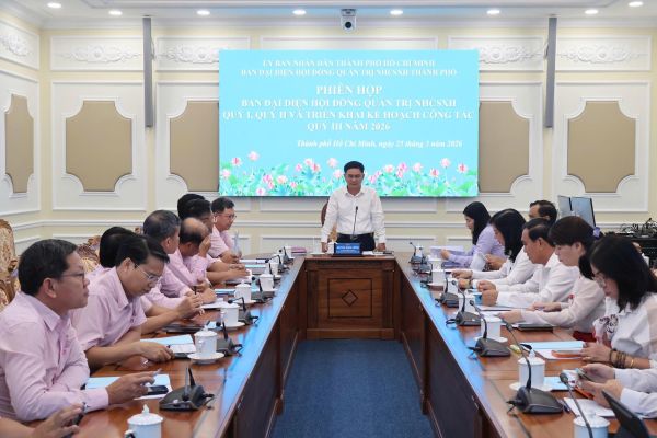 Phó Chủ tịch UBND thành phố, kiêm Trưởng Ban đại diện HĐQT NHCSXH TP Hồ Chí Minh Nguyễn Mạnh Cường phát biểu chỉ đạo tại cuộc họp Phó Chủ tịch UBND thành phố, kiêm Trưởng Ban đại diện HĐQT NHCSXH TP Hồ Chí Minh Nguyễn Mạnh Cường phát biểu chỉ đạo tại cuộc họp