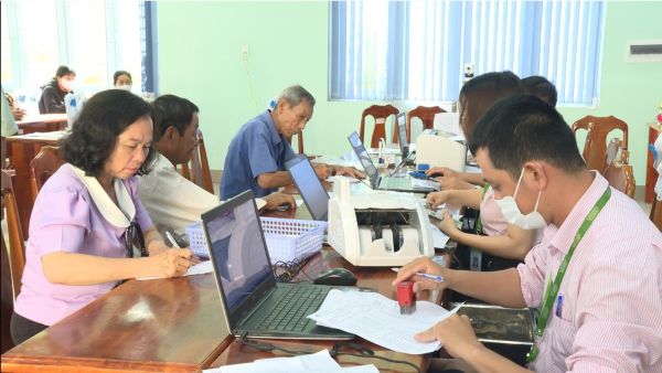NHCSXH tỉnh Tây Ninh giao dịch tại xã 